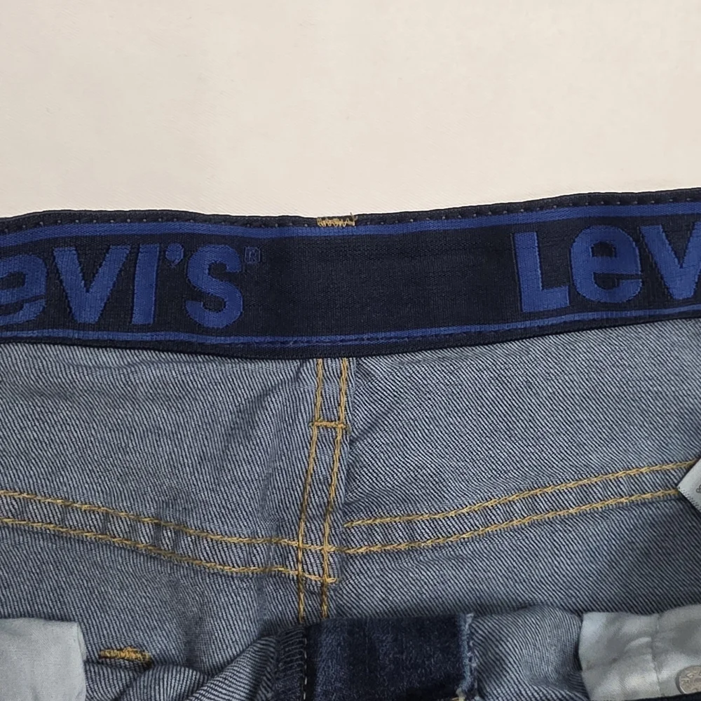 Levis levi’s 512